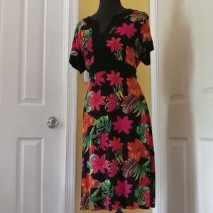 Black background bright tropical print dress in size L short sleeves w/tie